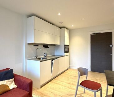 Studio to rent - Photo 6