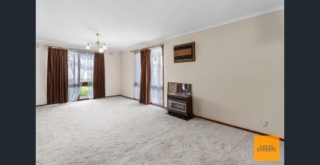 BEAUTIFUL 3 BEDROOM PROPERTY ON 2.47 ACRES (approx.) - Photo 2