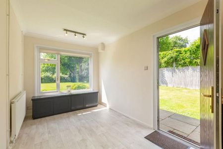 3 bedroom bungalow to rent - Photo 3