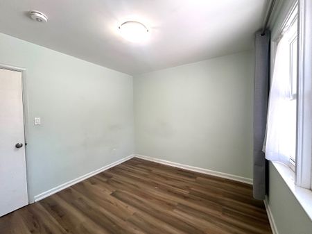 For Lease - 3527 The Credit Woodlands N/A Unit# Upper, Mississauga, Ontario - Photo 3