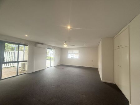 2/35 Morehead Street LAMBTON NSW 2299 - Photo 4