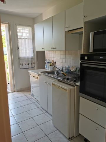 Location Appartement 3 pièces 59m² AIX EN PROVENCE 80ème - Photo 3