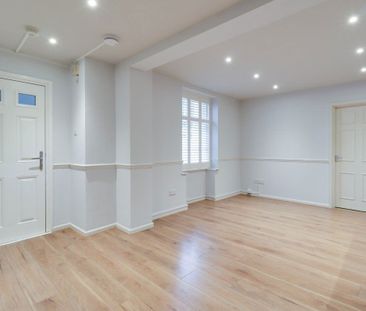 A 1 Bedroom Flat in Bath Road, Cheltenham - Photo 5