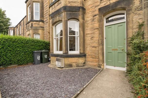 Almondbank Terrace, Shandon, Edinburgh, EH11 - Photo 1