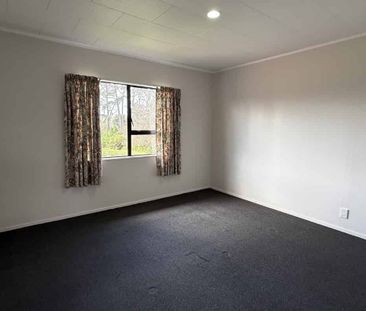 3 Bedroom Family Friendly Home for Rent in the Heart of Otahuhu - Photo 5