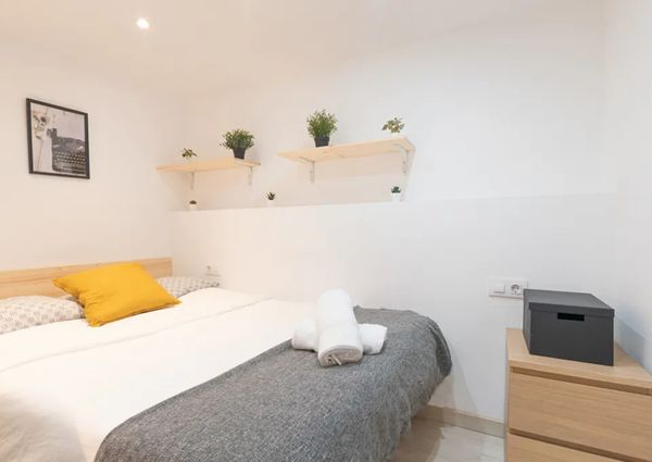 Carrer de les Beates, Barcelona, Catalonia 08003