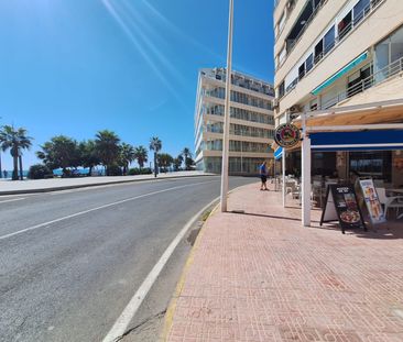 Ref.7394 2 Bedroom Apartment in Torrevieja on the seafront - Photo 5