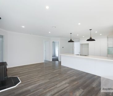 Location Perfect! - Photo 1