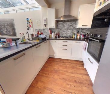 253 Tiverton Road - Photo 3