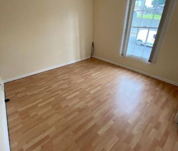 66a St Patricks Avenue, Downpatrick, BT30 6DN - Photo 2