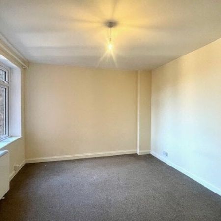 South Parade, Skegness, Property for rent - Photo 1