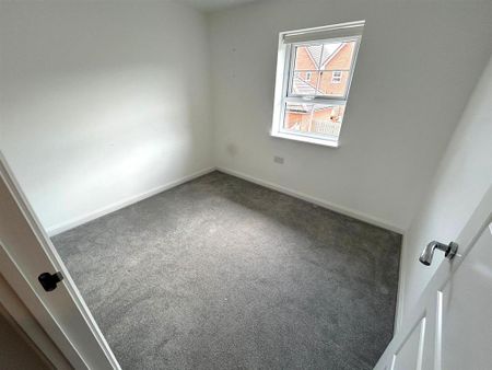 4 bedroom detached house to rent - Photo 5