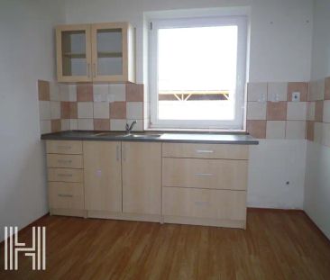 Pronájem bytu 2+1 na vesnici, vhodné pro důchodce - Fotografie 1