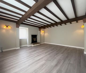 4 bedroom detached house to rent - Photo 2