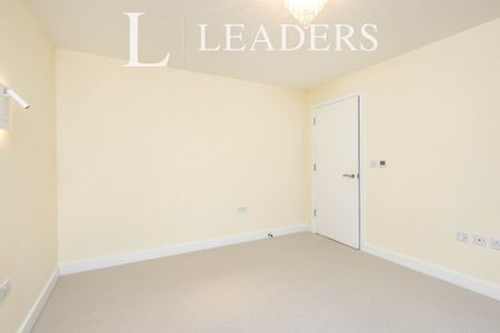 1 bedroom apartment to rent Queen Ediths Way, Cambridge, CB1 - Photo 4