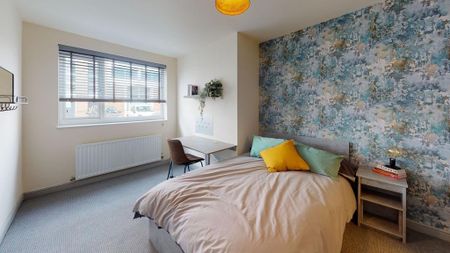 4 bedroom flat to rent - Photo 4