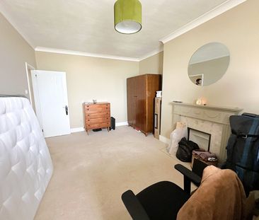 A 3 Bedroom Apartment Instruction to Let in Bexhill-on-Sea - Photo 5