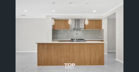 Spacious Double-Storey Family Home in Prime Berwick Location!! - Photo 5