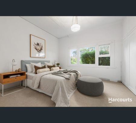 8 Hillside Avenue, Bentleigh, Vic 3204 - Photo 3