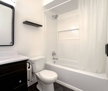 For Lease - 2 White Cliffe Drive, Clarington, Ontario - Photo 5