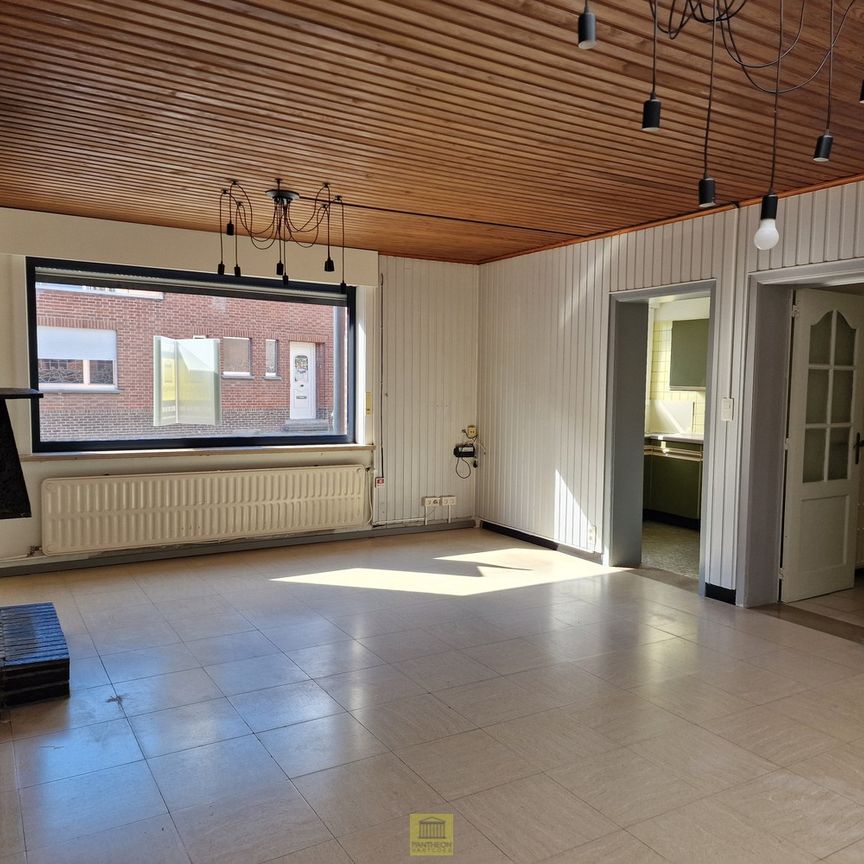 Gelijkvloers appartement met garage nabij centrum! - Foto 1