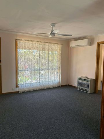 Quality Home for Rent - Photo 3