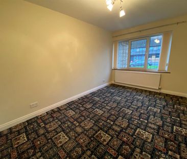 5 bedroom detached house to rent - Photo 4