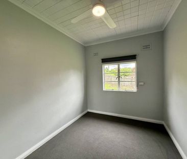 3 Bedroom Home with included yard maintenance! - Photo 6