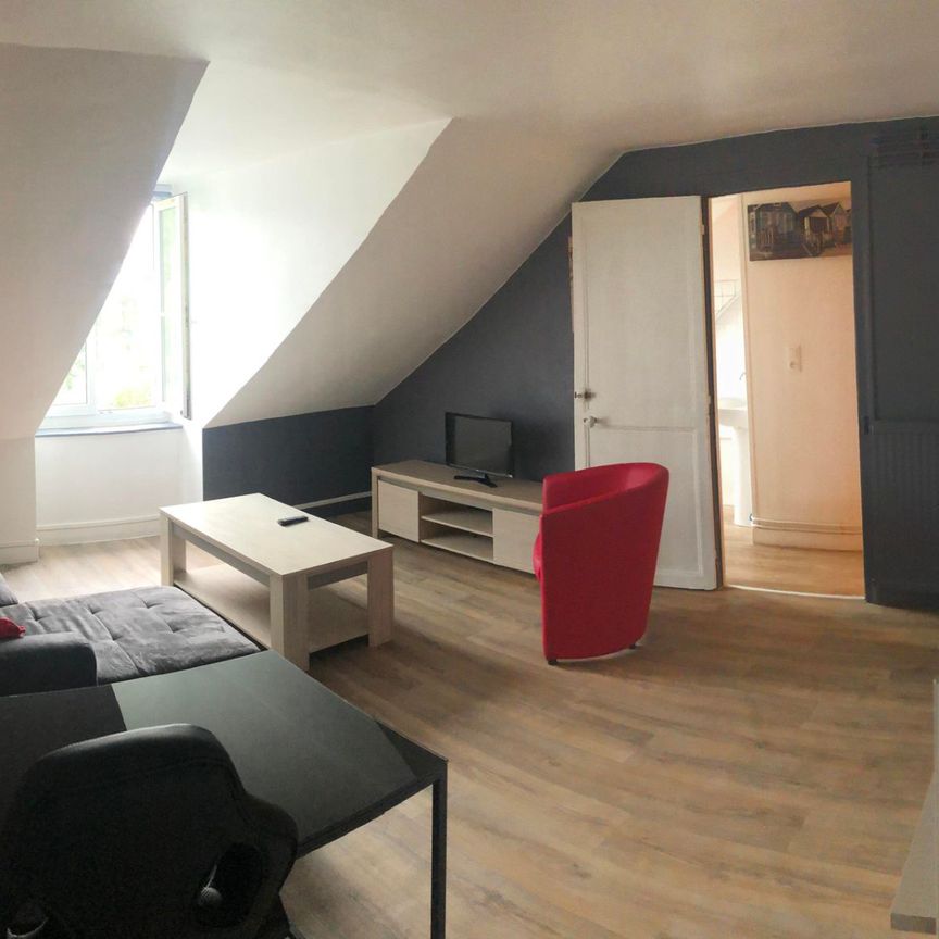 Appartement Compiegne 2 pièce(s) 29 m2, - Photo 1