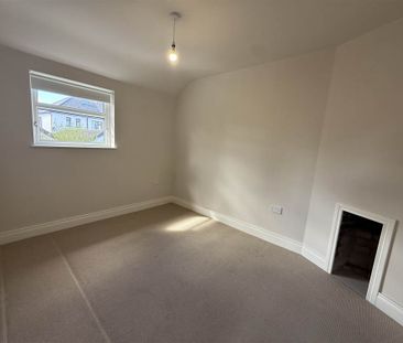 10 Lille Park, Belfast , BT10 0LR - Photo 3