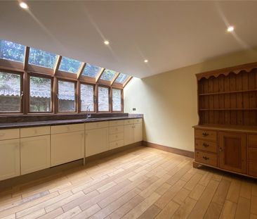 Higher Adscombe, Adscombe, Over Stowey, Bridgwater, TA5 - Photo 2