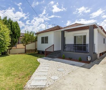 Spacious 3 Bedroom House - Photo 5