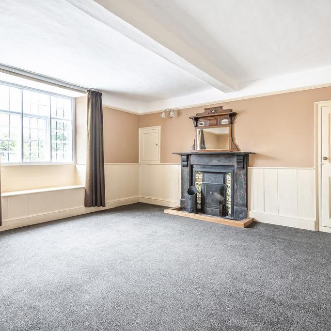 6 bedroom house to rent - Photo 1