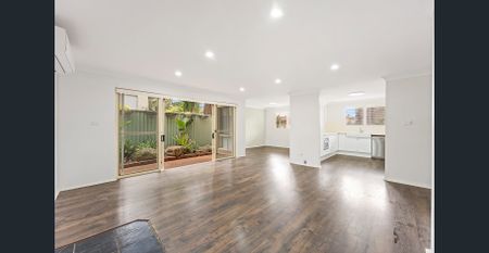 Freestanding Townhouse - Photo 5