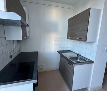 Location Appartement 2 pièces 47m² - Photo 2