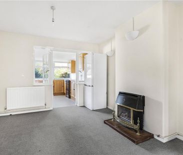 3 bedroom semi-detached house to rent - Photo 6