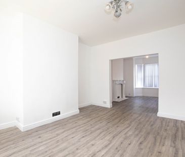 Woodhouse Lane, Springfield, WN6 7LF - Photo 2