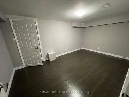 Detached Home For Lease | E8094404 - Photo 4