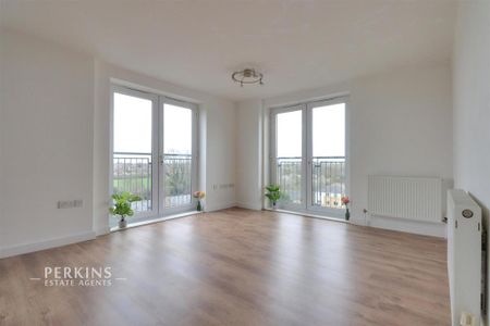 2 bedroom flat to rent - Photo 2