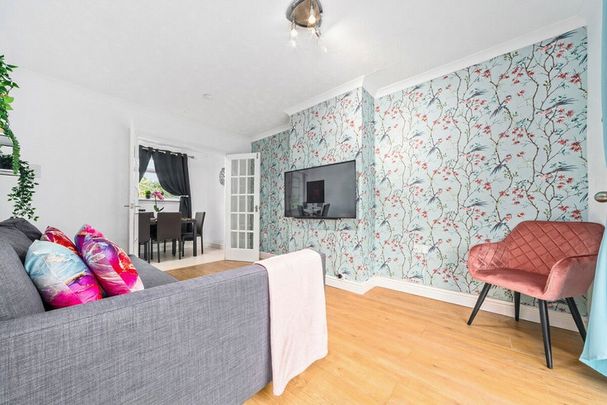 Rothesay Crescent - Photo 1