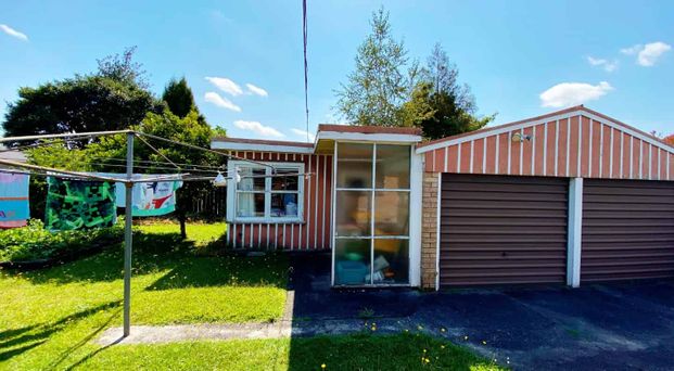 Charming 3-Bedroom Home in Hillcrest, Hamilton - Photo 1