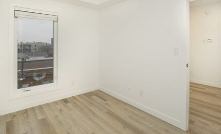 Kingston: Gold Accents – 710 Westminster, Winnipeg, MB - Photo 4