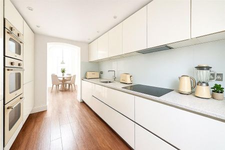 4 bedroom terraced house to rent - Photo 4