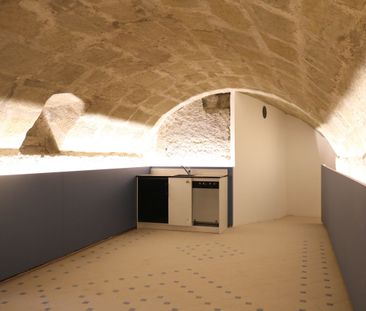 2 ROOMS- Close to all amenities - Photo 5