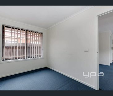 8A Verwood Court, Craigieburn, Vic 3064 - Photo 6