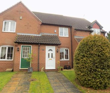2 bedroom terraced house to rent - Photo 2