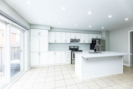 For Lease - 1633 Clitherow Street, Milton, Ontario - Photo 2