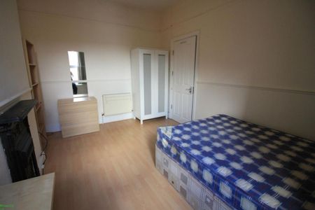 5 bedroom terraced house to rent - Photo 2