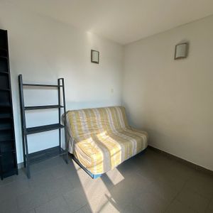 Location Appartement 1 pièce 15m² SULLY SUR LOIRE 45600 - Photo 2