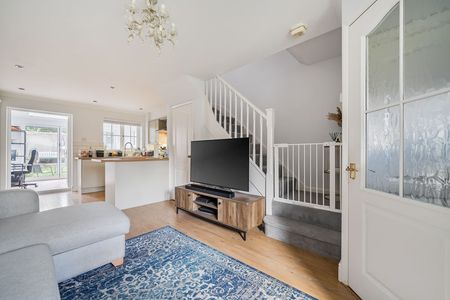 The Oaks, Chiddingfold - 2 bedrooms Property for lettings - Seymours - Photo 2